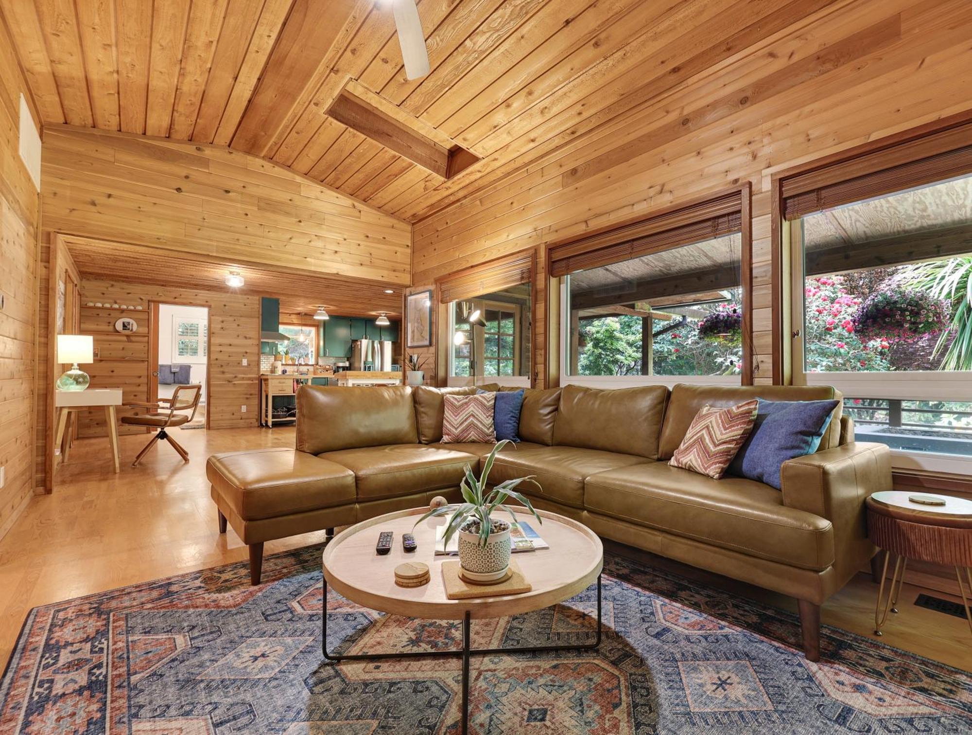 Woods Waves: Luxury Coast Cabin King Beds Pets تيلاموك المظهر الخارجي الصورة